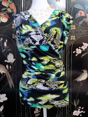 Frank Lyman Waist Sinching Sleeveless Top